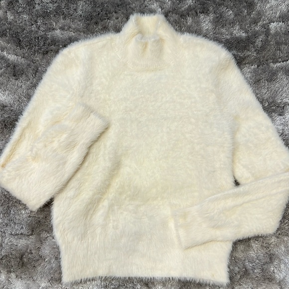 Express X Negin Mirsalehi Sweater. Size S. Super Soft. Cream Color. - Picture 1 of 1